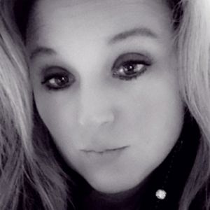 Meet your Posher, Pamela